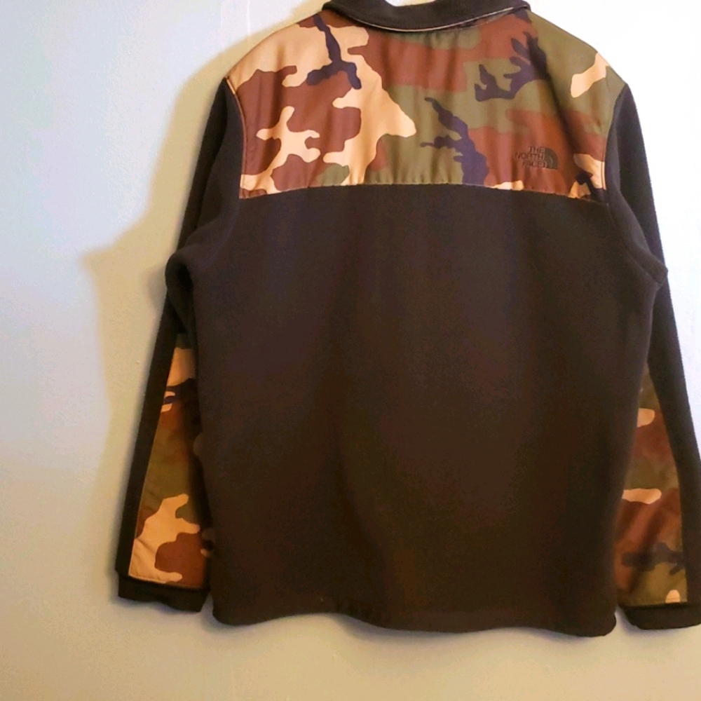 North Face jacket - Picture 6 of 6